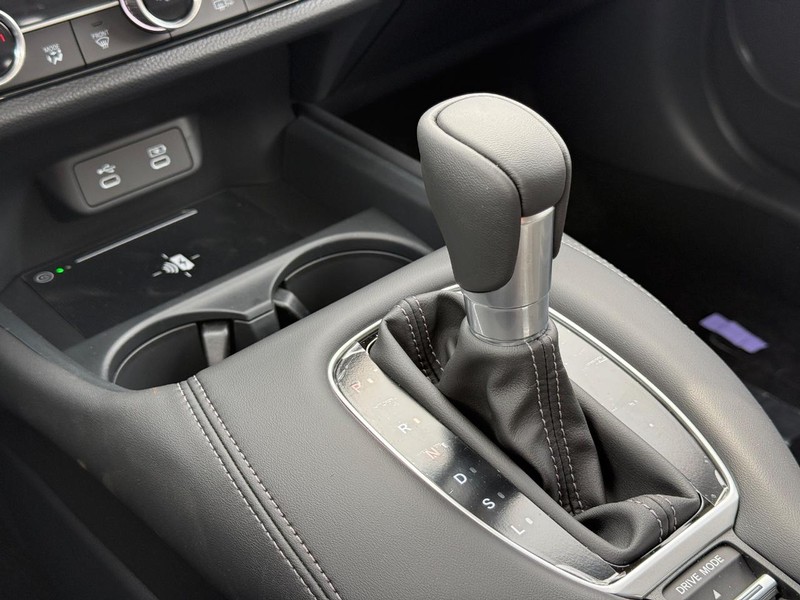 Honda HR-V Vehicle Image 15