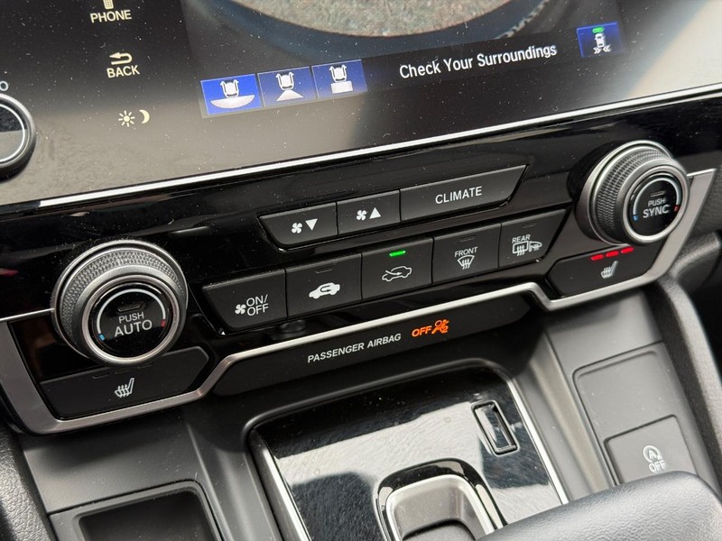 Honda CR-V Vehicle Full-screen Gallery Image 19