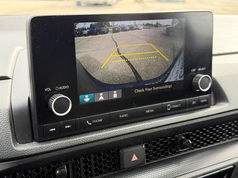 Honda CR-V Vehicle Image 18