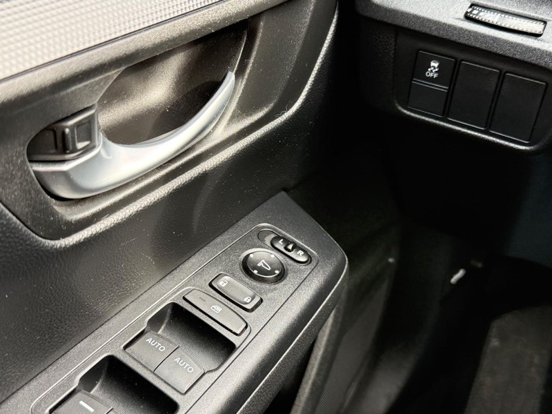 Honda CR-V Vehicle Image 20