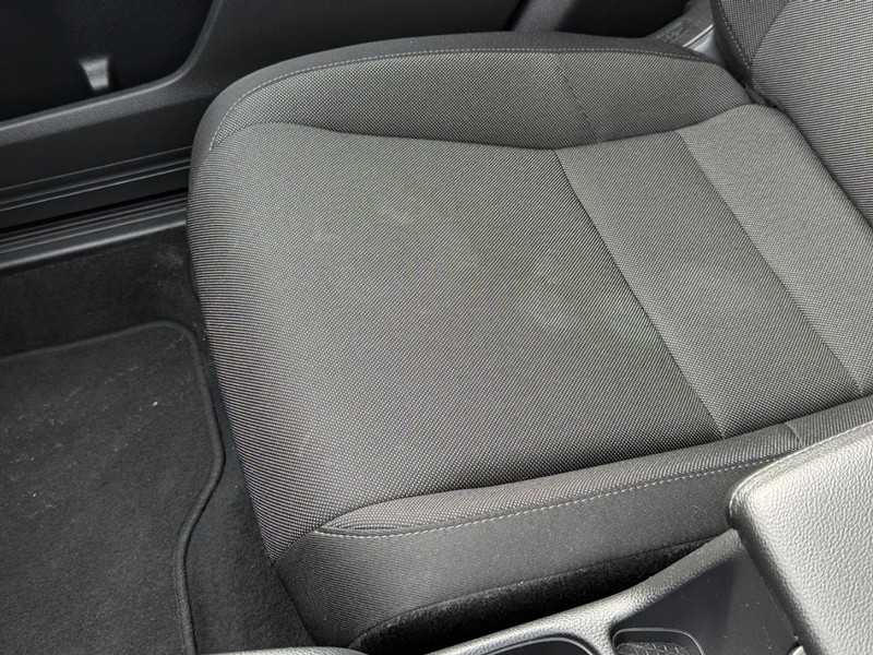 Honda CR-V Vehicle Image 21