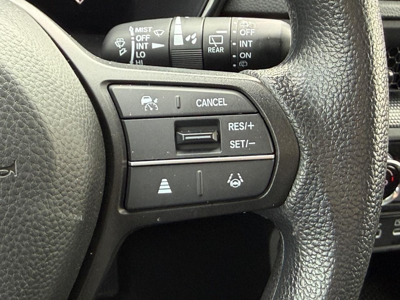 Honda CR-V Vehicle Full-screen Gallery Image 15