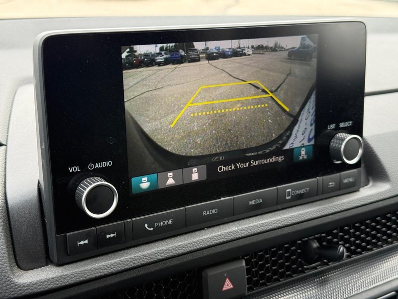 Honda CR-V Vehicle Full-screen Gallery Image 17