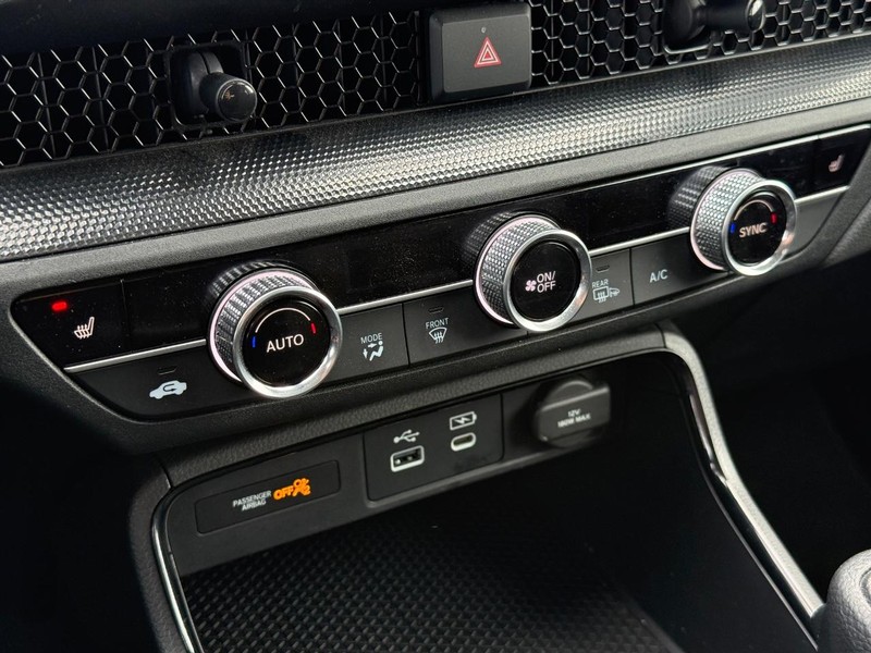 Honda CR-V Vehicle Full-screen Gallery Image 18