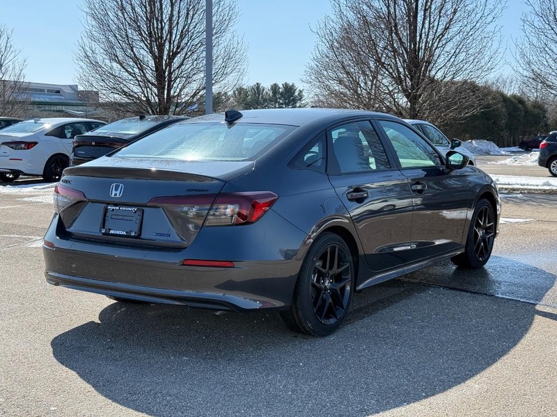 Honda Civic Sedan Hybrid Vehicle Image 3