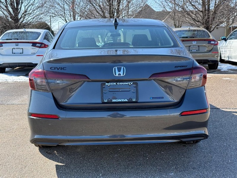 Honda Civic Sedan Hybrid Vehicle Image 4