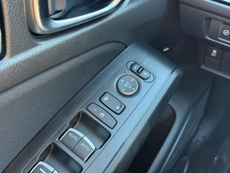 Honda Civic Sedan Hybrid Vehicle Image 20