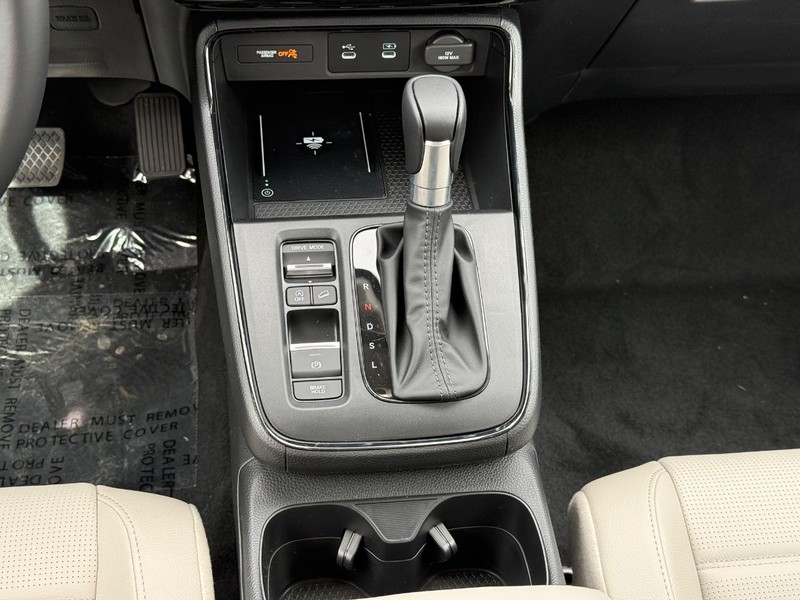 Honda CR-V Vehicle Image 12