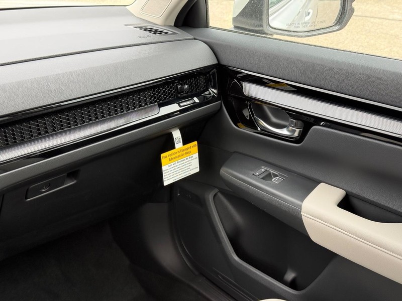 Honda CR-V Vehicle Image 14