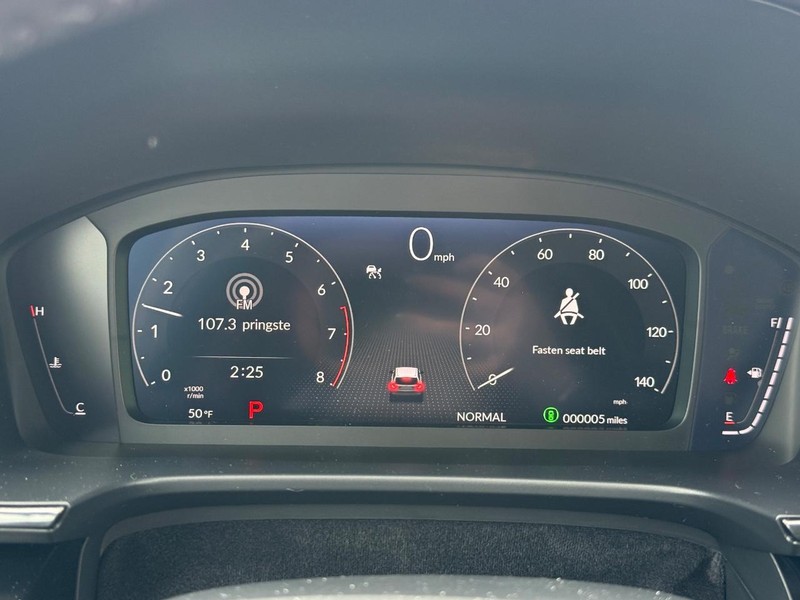 Honda CR-V Vehicle Image 17