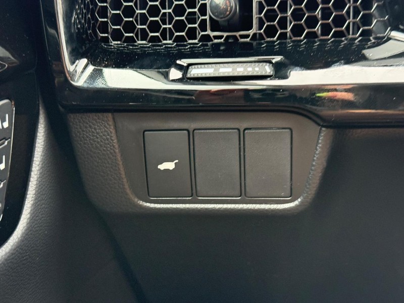Honda CR-V Vehicle Image 20