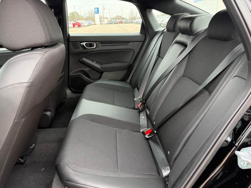 Honda Civic Sedan Hybrid Vehicle Image 9