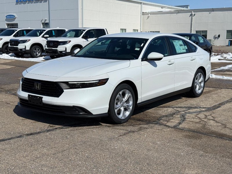 Honda Accord Sedan Vehicle Image 7