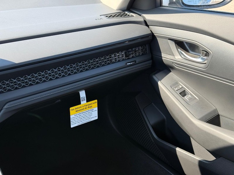 Honda Accord Sedan Vehicle Image 14