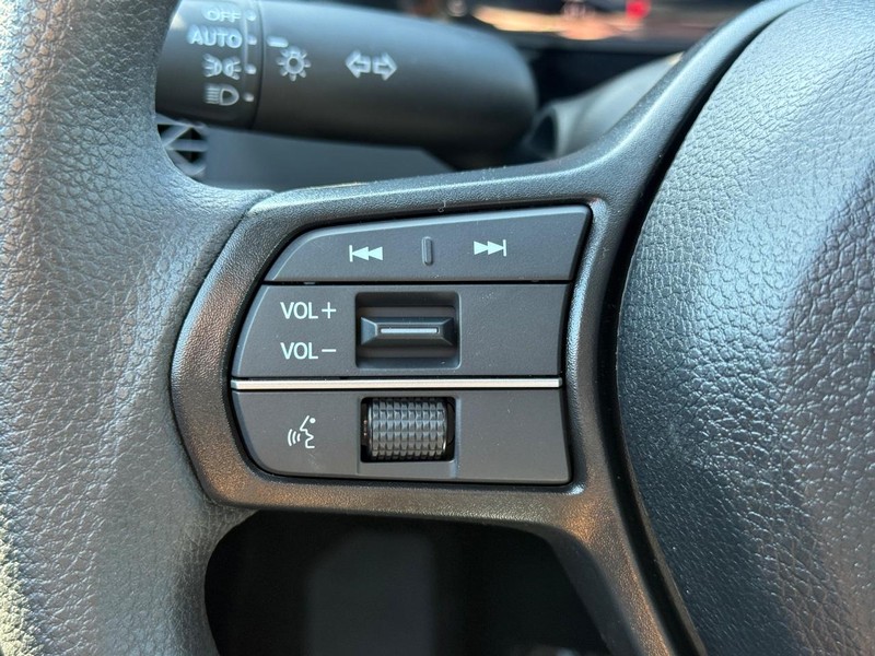 Honda Accord Sedan Vehicle Image 15