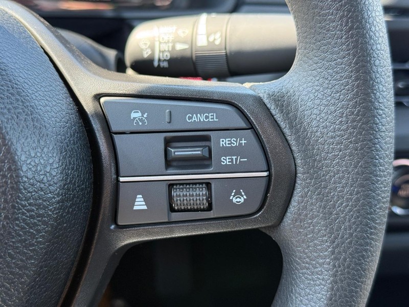 Honda Accord Sedan Vehicle Image 16