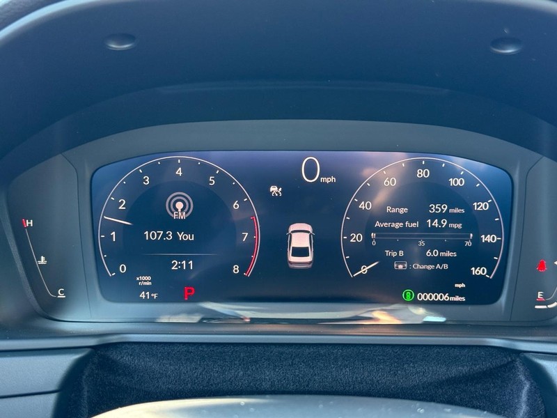 Honda Accord Sedan Vehicle Image 17