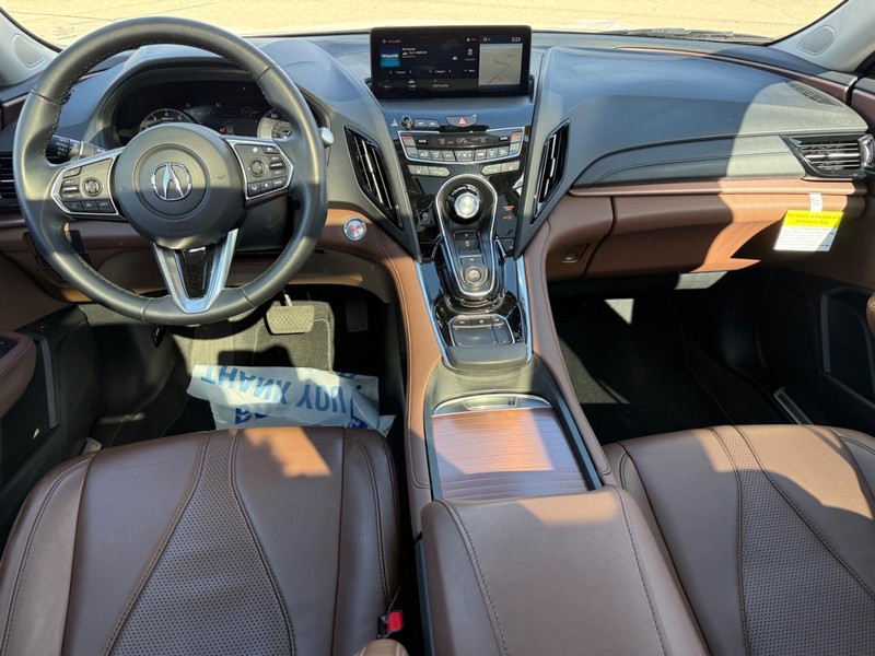 Acura RDX Vehicle Full-screen Gallery Image 10