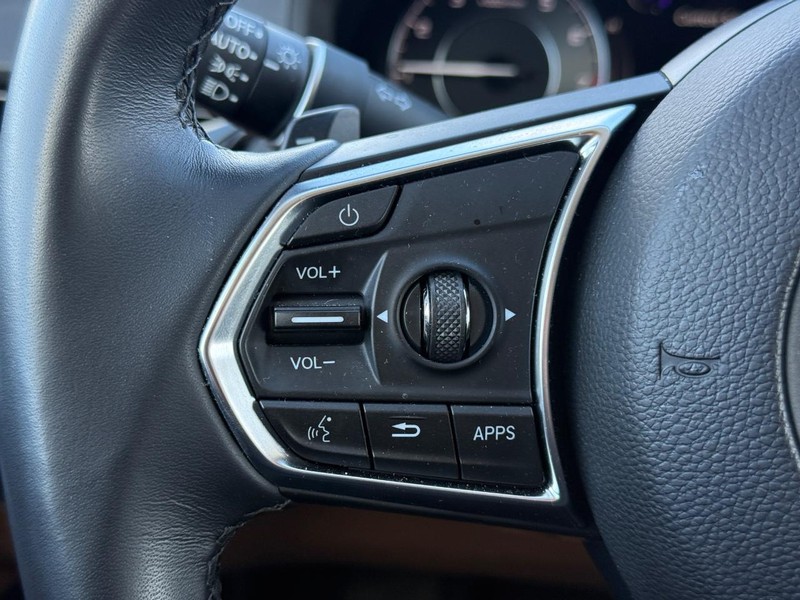 Acura RDX Vehicle Full-screen Gallery Image 15