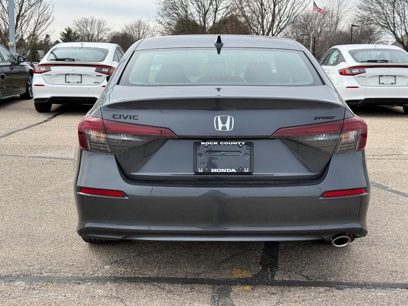 Honda Civic Sedan Vehicle Image 4