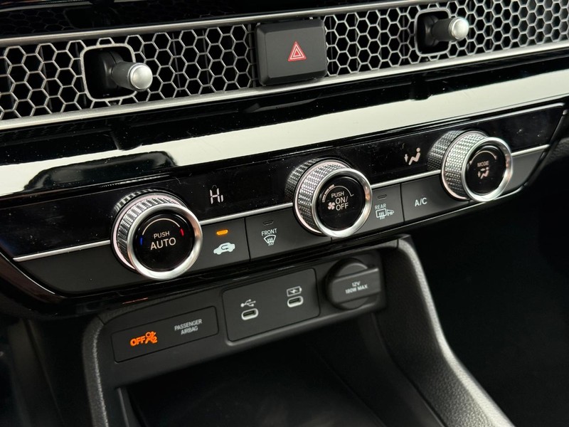 Honda Civic Sedan Vehicle Image 19