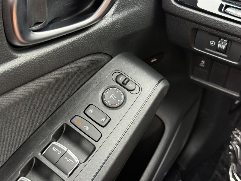 Honda Civic Sedan Vehicle Image 20