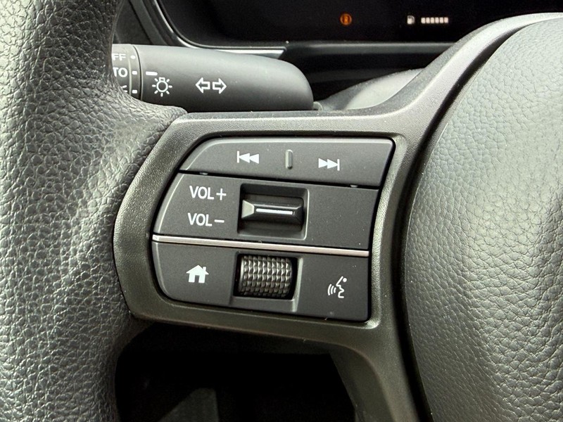 Honda CR-V Vehicle Image 15