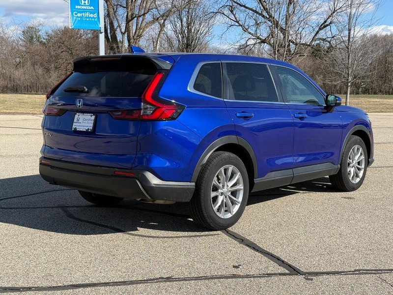 Honda CR-V Vehicle Full-screen Gallery Image 03