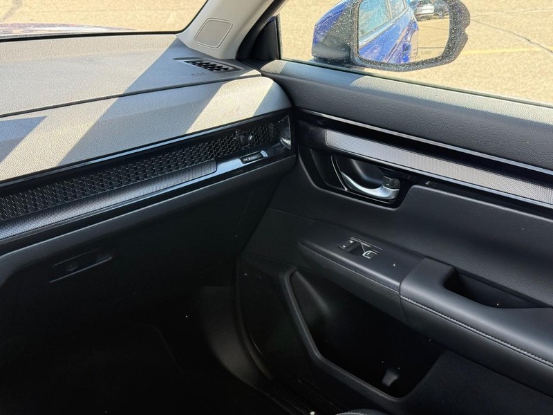 Honda CR-V Vehicle Full-screen Gallery Image 14