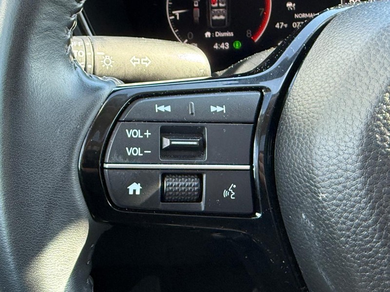 Honda CR-V Vehicle Full-screen Gallery Image 15