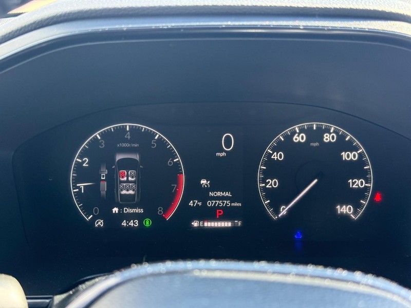 Honda CR-V Vehicle Full-screen Gallery Image 17