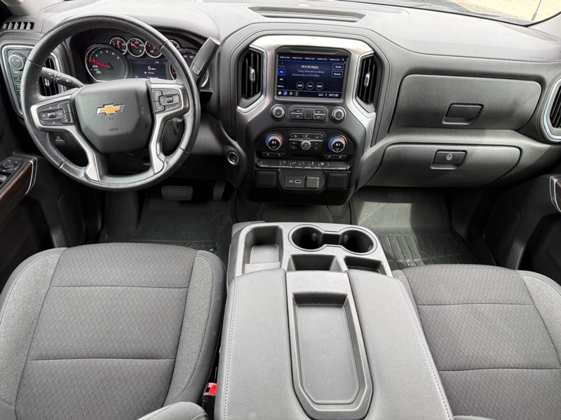 Chevrolet Silverado 1500 Vehicle Full-screen Gallery Image 10