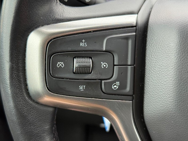 Chevrolet Silverado 1500 Vehicle Full-screen Gallery Image 15