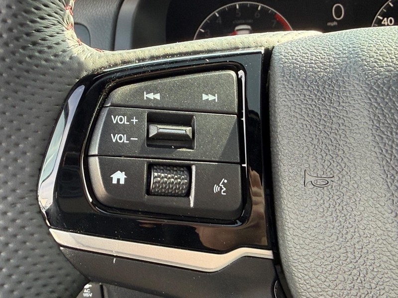 Honda Ridgeline Vehicle Image 9