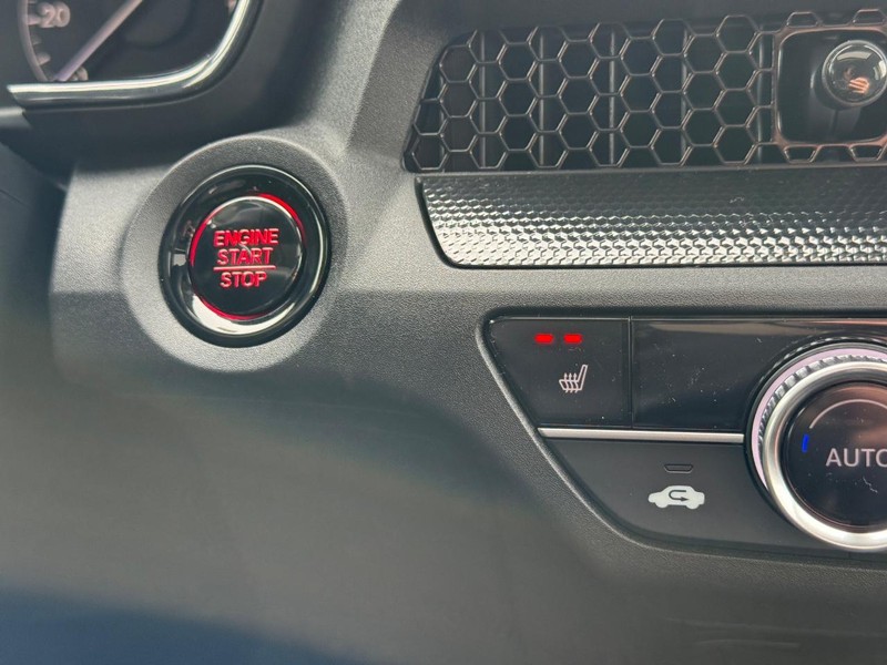 Honda CR-V Vehicle Image 14