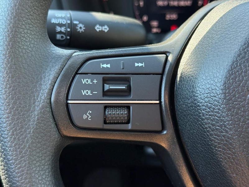 Honda Accord Sedan Vehicle Image 14