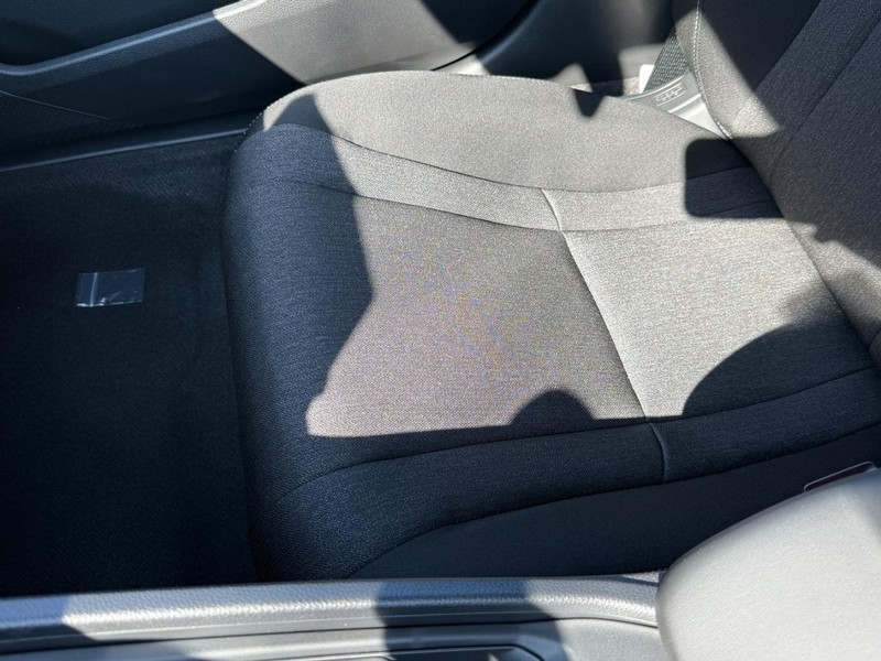 Honda Accord Sedan Vehicle Image 20