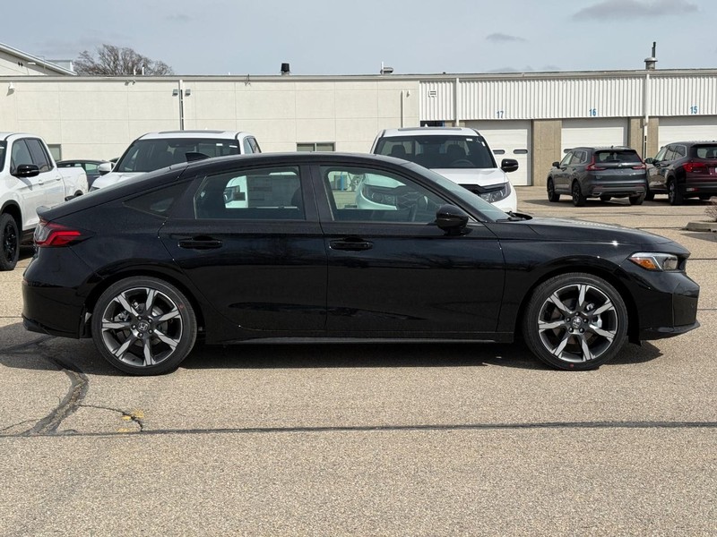 Honda Civic Hatchback Hybrid Vehicle Image 2