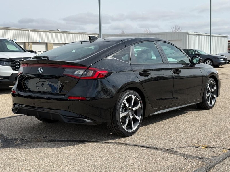 Honda Civic Hatchback Hybrid Vehicle Image 3