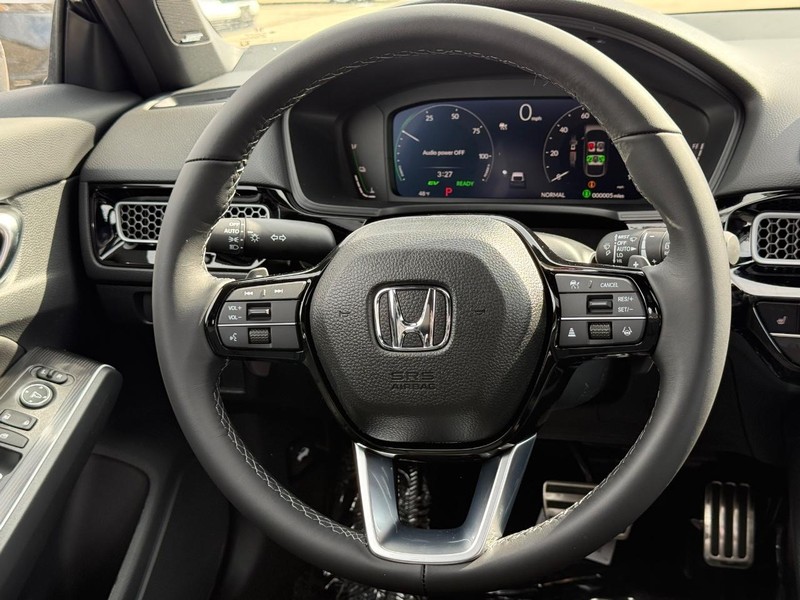 Honda Civic Hatchback Hybrid Vehicle Image 8