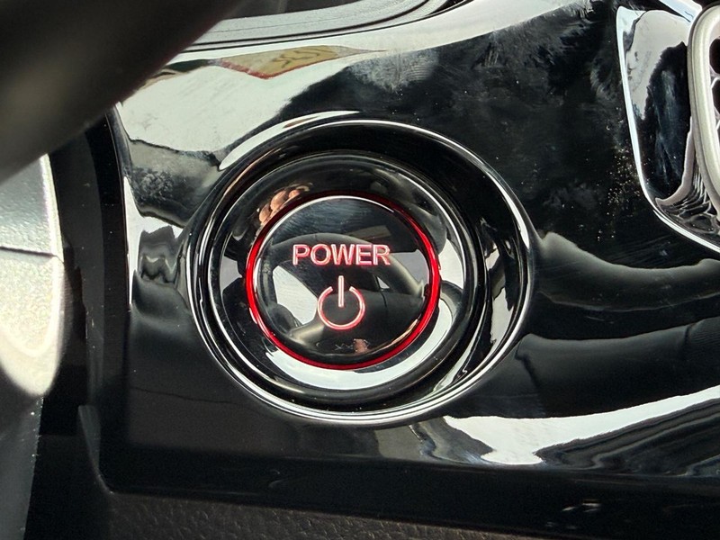 Honda Civic Hatchback Hybrid Vehicle Image 11