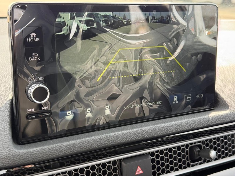 Honda Civic Hatchback Hybrid Vehicle Image 13