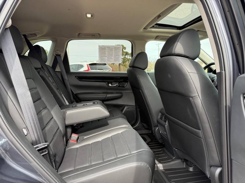 Honda CR-V Vehicle Full-screen Gallery Image 10