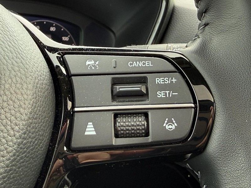 Honda CR-V Vehicle Full-screen Gallery Image 15