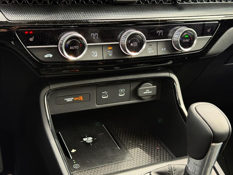 Honda CR-V Vehicle Full-screen Gallery Image 18