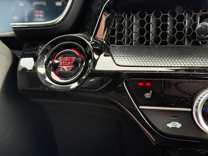 Honda CR-V Vehicle Full-screen Gallery Image 19