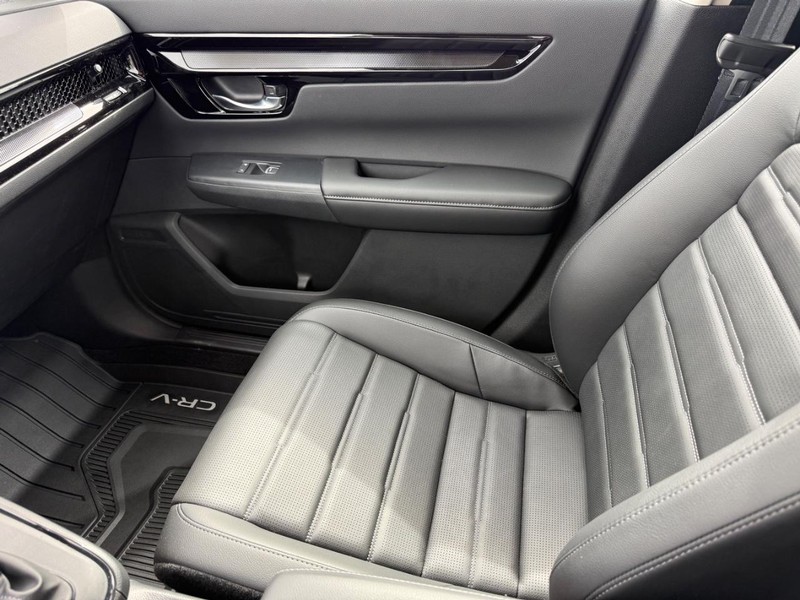 Honda CR-V Vehicle Full-screen Gallery Image 21