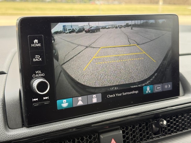 Honda CR-V Hybrid Vehicle Image 18