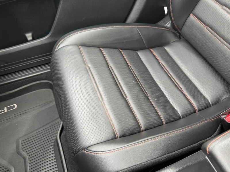 Honda CR-V Hybrid Vehicle Image 21