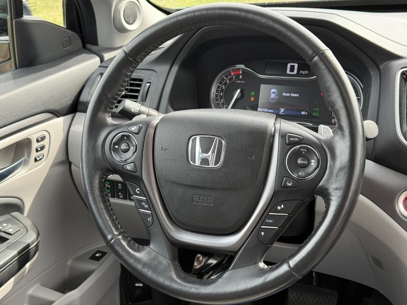 Honda Ridgeline Vehicle Image 13